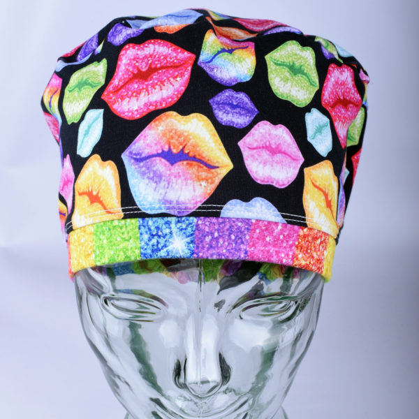 Stretchy-Full-Coverage-Scrub-Cap-Rainbow-Kisses