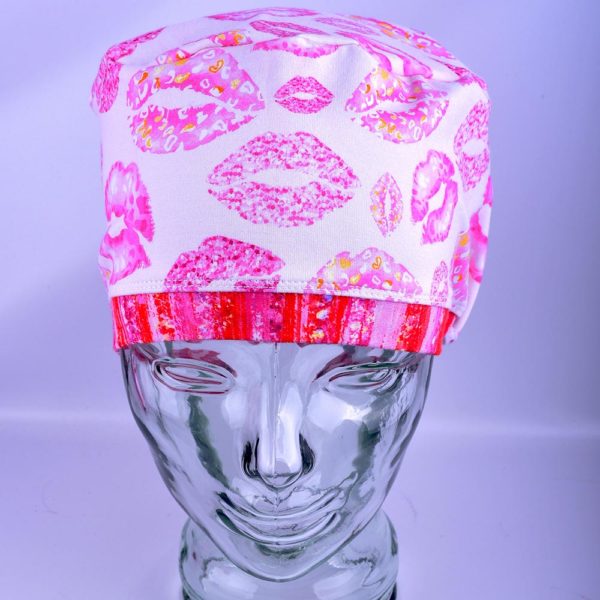 Stretchy-Full-Coverage-Scrub-Cap-Pink-Kisses