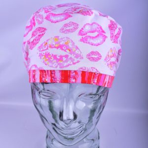 Stretchy-Full-Coverage-Scrub-Cap-Pink-Kisses